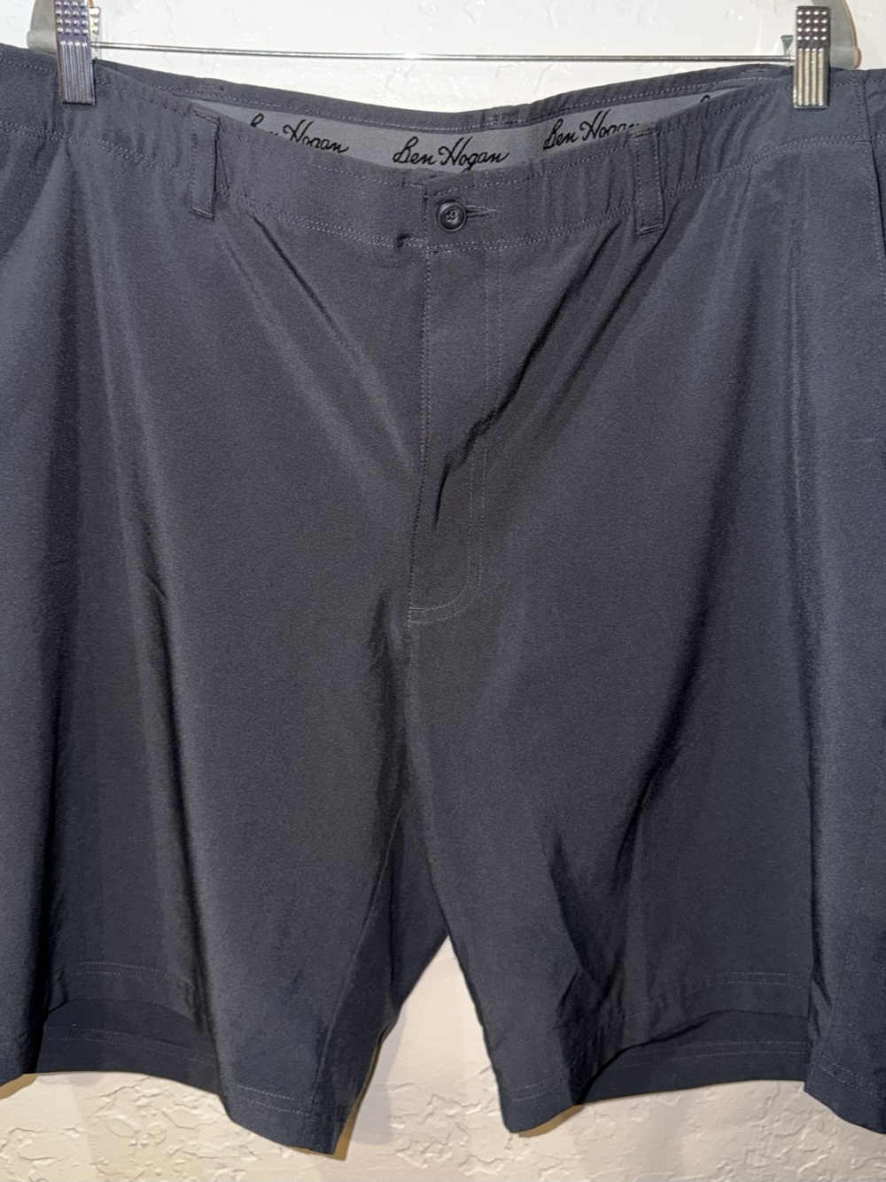 Ben Hogan Men's Gray Flat Front Shorts Size 42